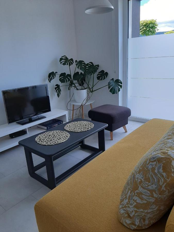 Green Bee Apartment Lesce  Exterior foto