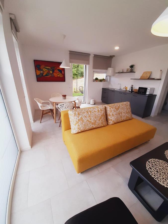 Green Bee Apartment Lesce  Exterior foto